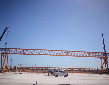 小型提梁機(jī)